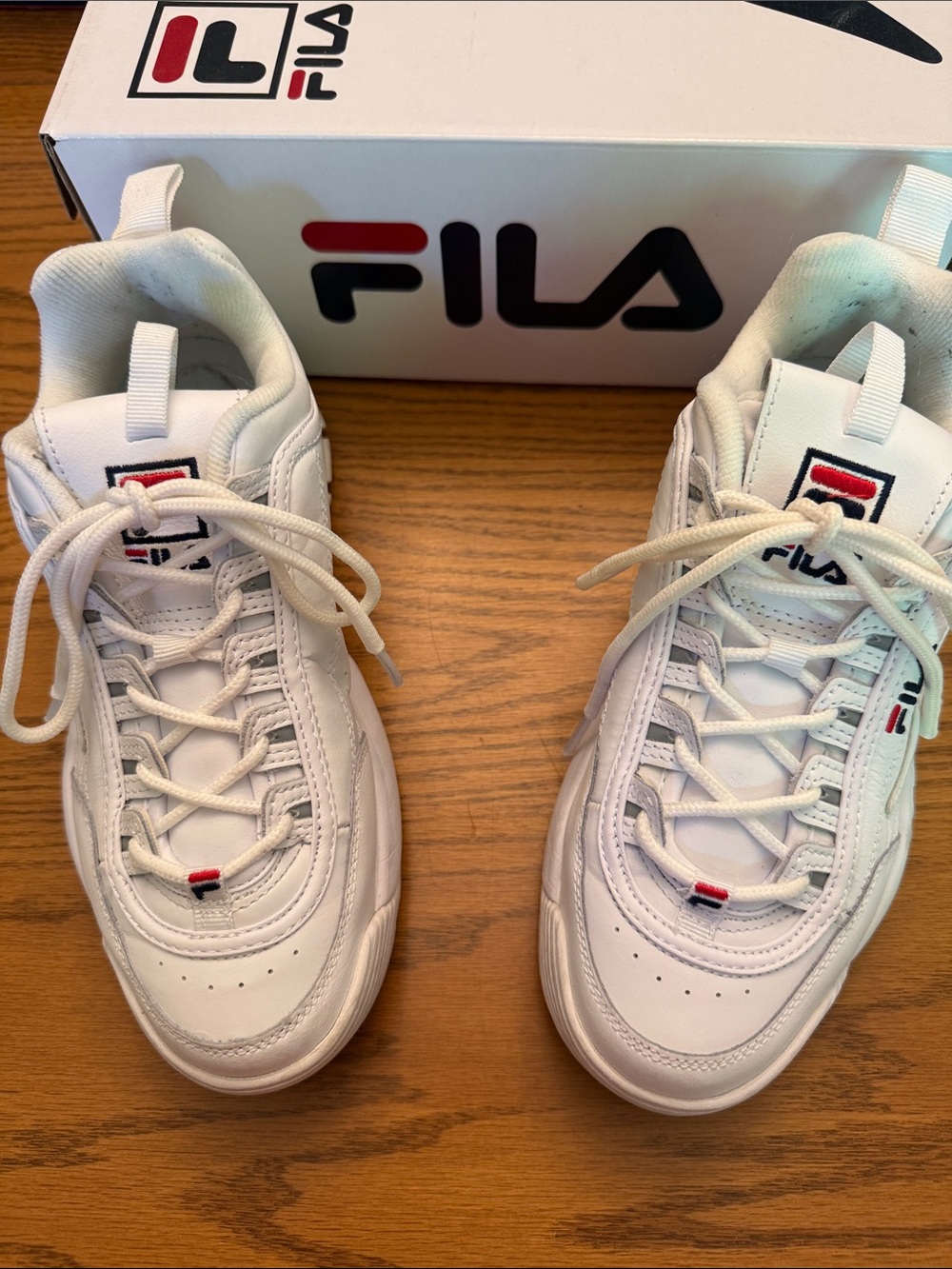 FILA Wmns Disruptor II Premium white red blue 8.0